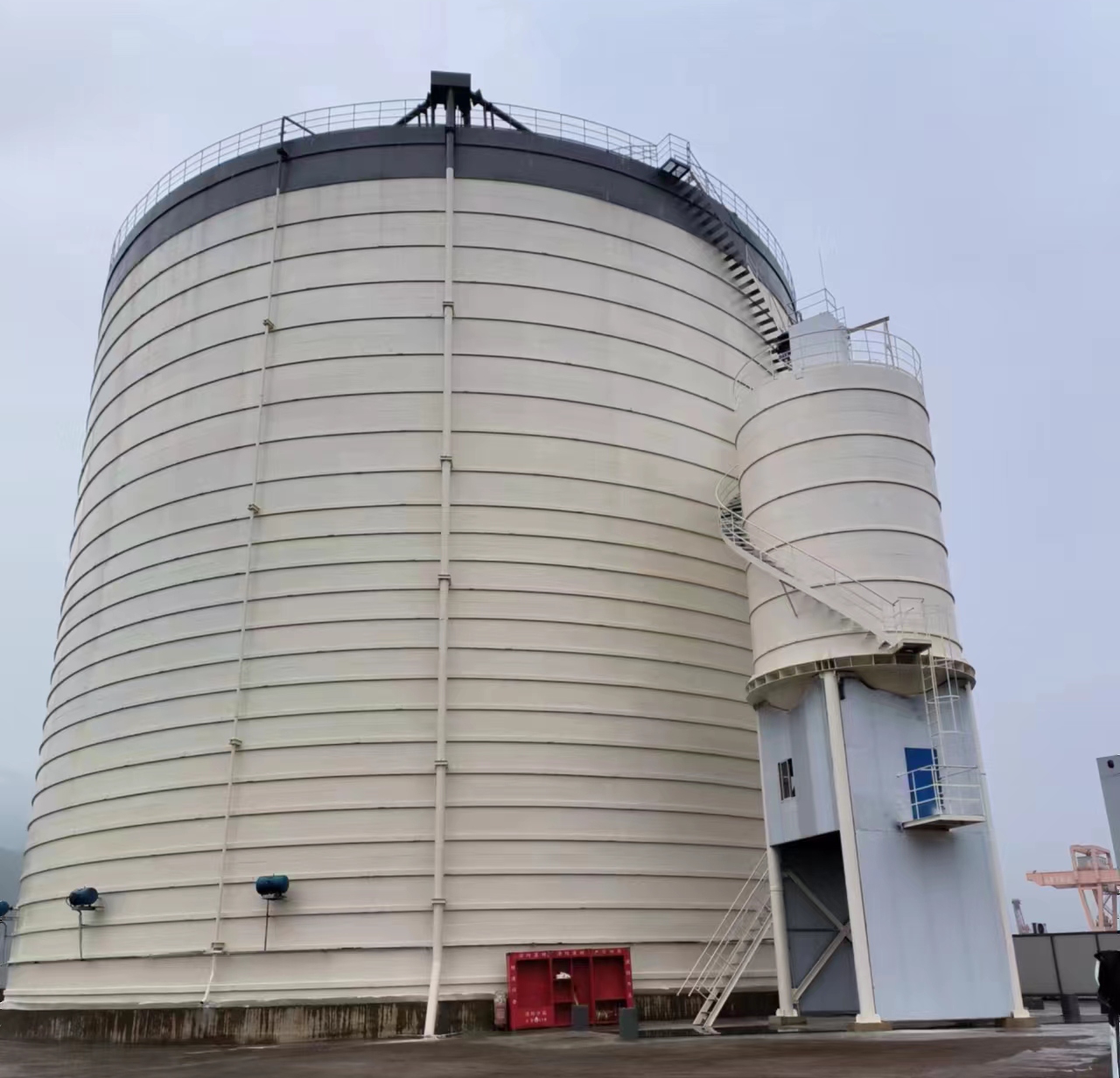 怀仁10万吨水泥钢板库